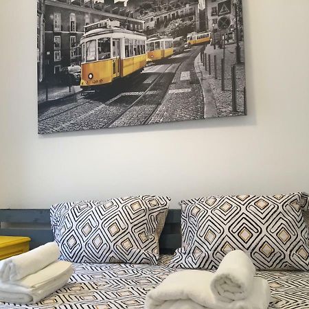 Love Inn Bairro Alto Lissabon Buitenkant foto